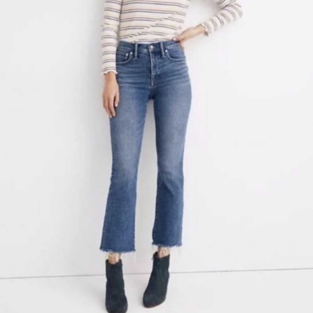 Madewell Cali Demi Boot Jeans Size 27 Raw Hem Kick Flare Denim